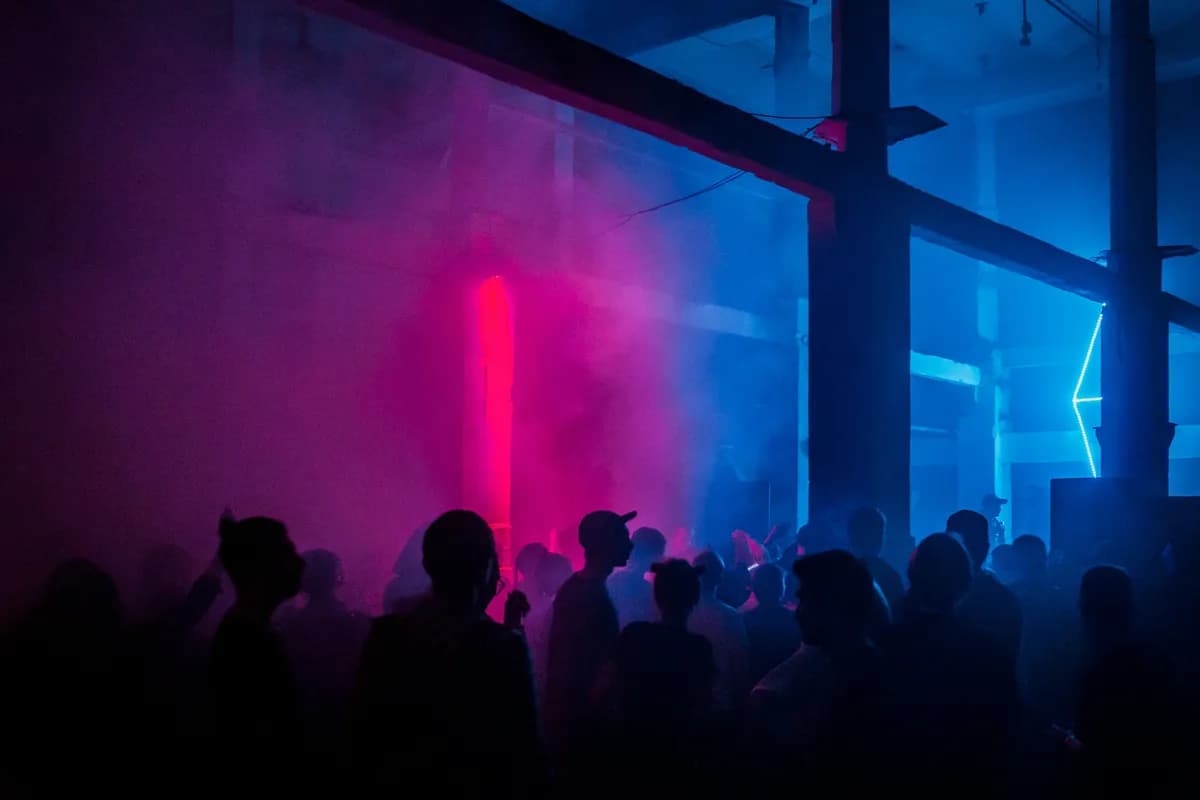 Flash - LGBTQ+ venue in Brussels